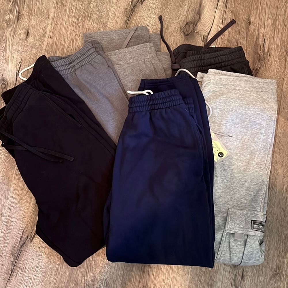 SOLD LOT of 6 pairs of sweatpants